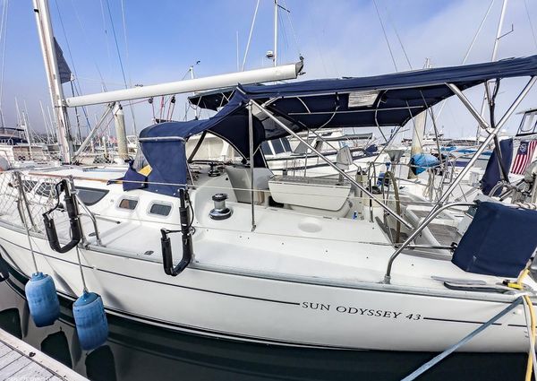 Jeanneau Sun Odyssey 43 image