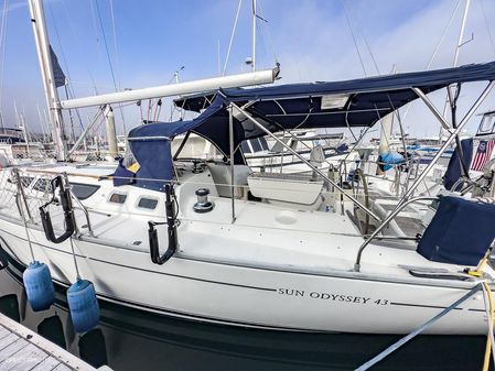 Jeanneau Sun Odyssey 43 image