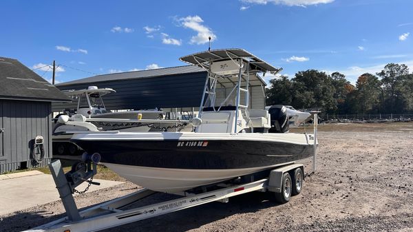 Triton 220 LTS 