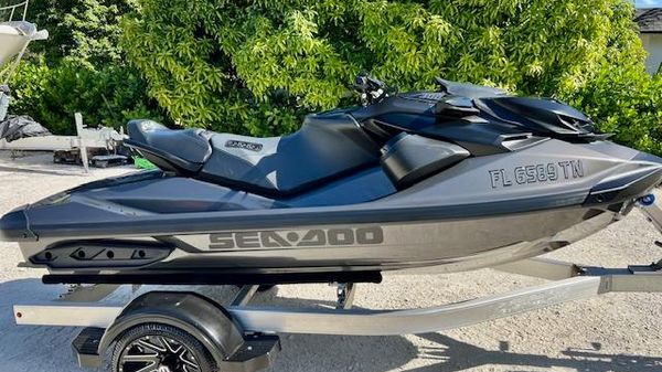 Sea-Doo RXPX 300 