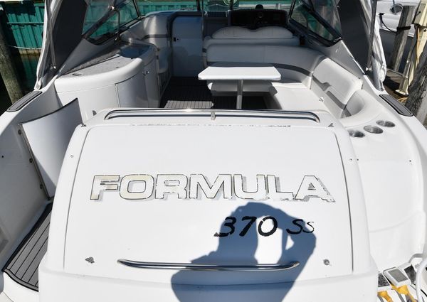 Formula 370-SUPER-SPORT image