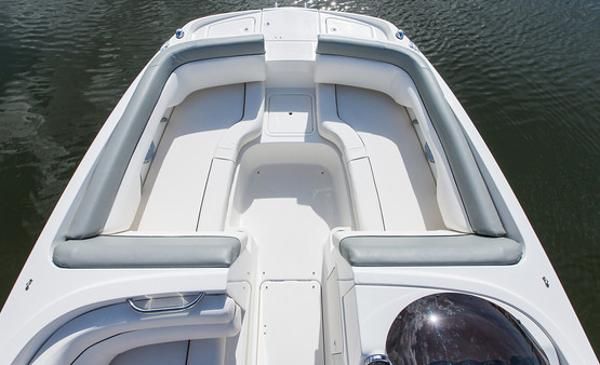 Bayliner 190-DECK-BOAT image