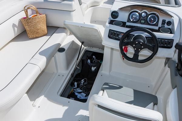 Bayliner 190-DECK-BOAT image