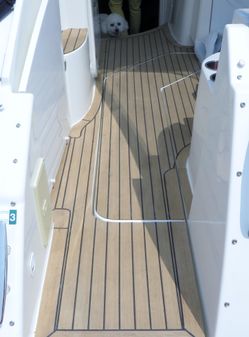 Cruisers Yachts 400 Express image