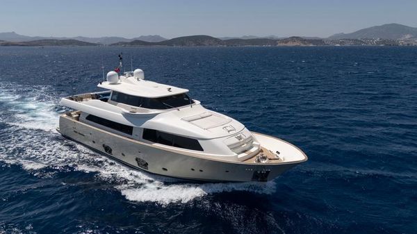 Custom Line Navetta 26