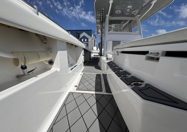 Invincible 46-CATAMARAN image