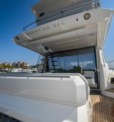 Prestige 520 Flybridge image