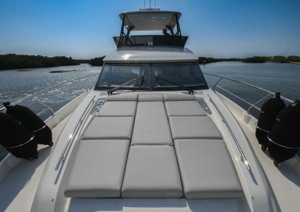 Prestige 520 Flybridge image