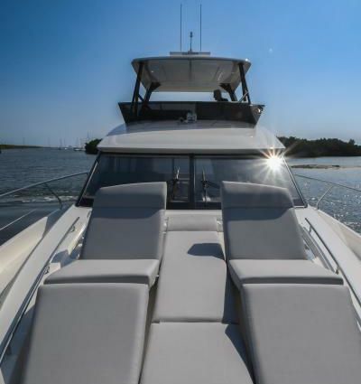 Prestige 520 Flybridge image