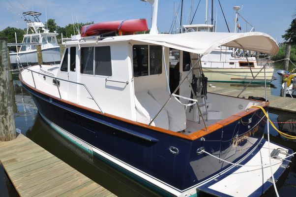 Legacy Yachts 40 Sedan - main image