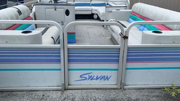 Sylvan 24 foot