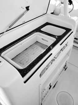 Sea Fox 328 Commander image
