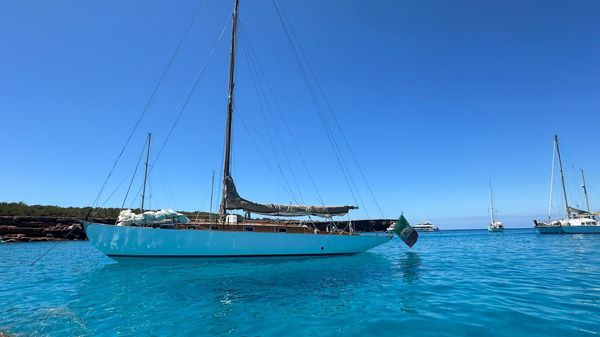 Classic Bermudan Cutter 13.5 