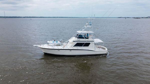 Hatteras Convertible image