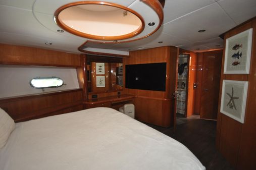 Sunseeker 82 Yacht image