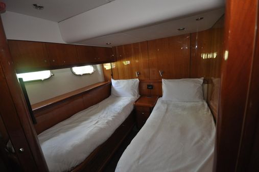 Sunseeker 82 Yacht image