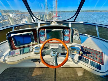 Sea Ray 420 Sedan Bridge image