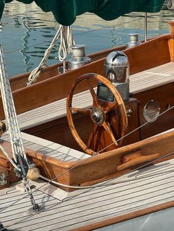 Classic Bermudan Cutter 13.5 image