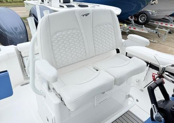 Tidewater 256-CC-ADVENTURE image