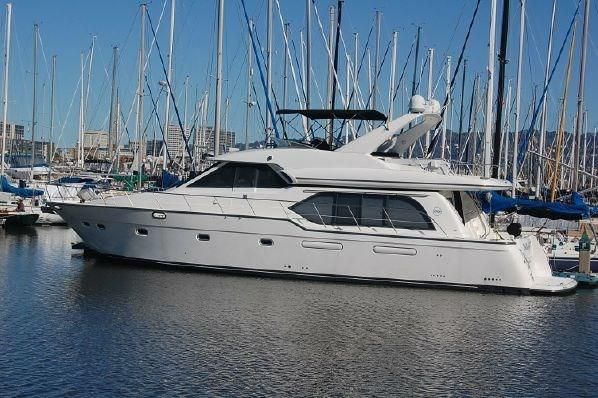 Bayliner 5788 Pilot House Motoryacht - main image
