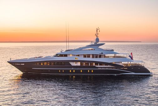 Heesen Semi Displacement 5000 Series image