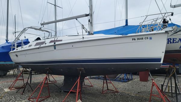 Hunter 33-2 