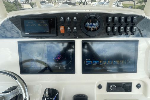 Grady-White Canyon 306 image