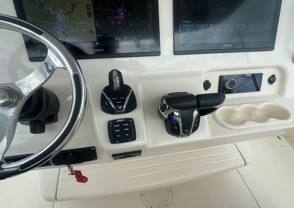 Grady-White Canyon 306 image