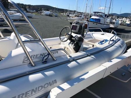 Custom Aluminum Pilothouse J Simpson image