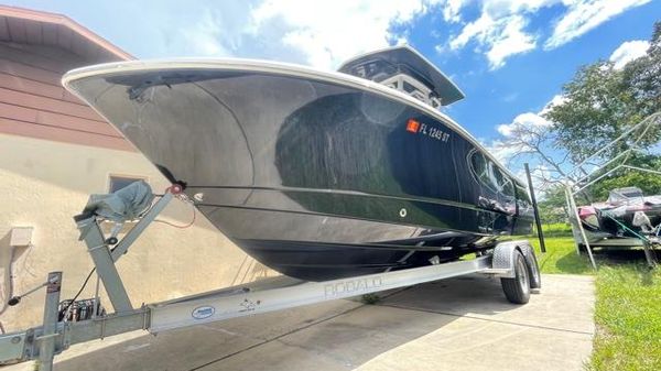 Robalo R230