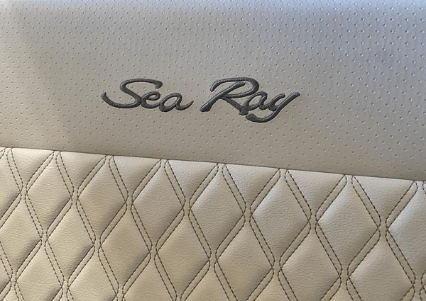 Sea Ray 350 SLX-OB image