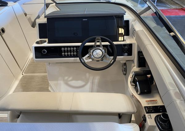 Sea Ray 350 SLX-OB image