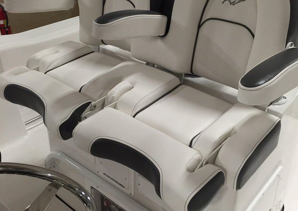 Tidewater 280-CENTER-CONSOLE image