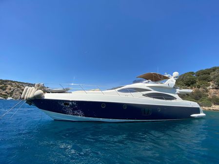 Azimut 68E image
