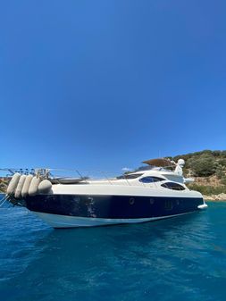 Azimut 68E image