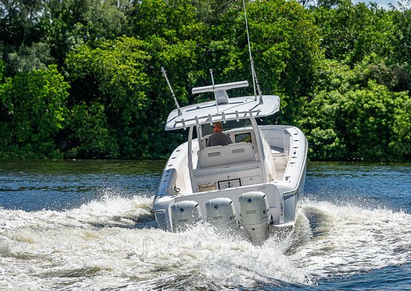 Intrepid 400 Center Console image