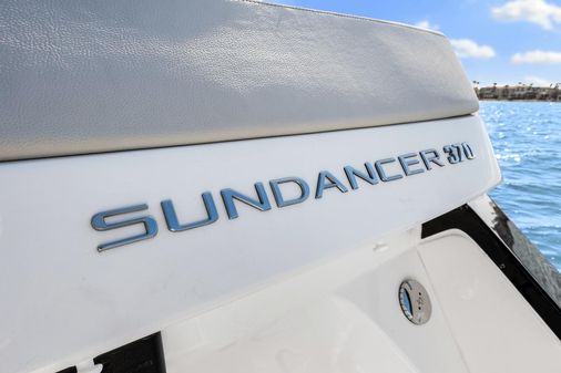 Sea Ray 370 Sundancer Outboard image