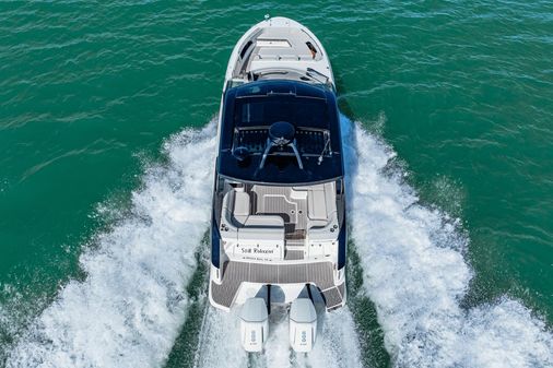 Sea Ray 370 Sundancer Outboard image