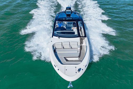 Sea Ray 370 Sundancer Outboard image