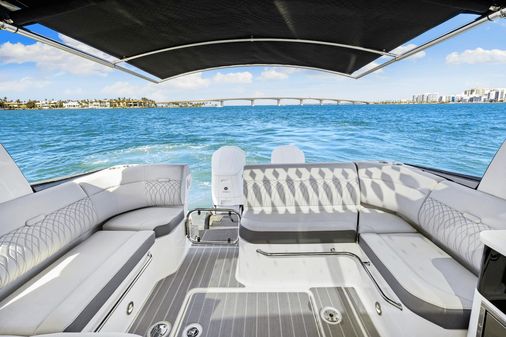 Sea Ray 370 Sundancer Outboard image