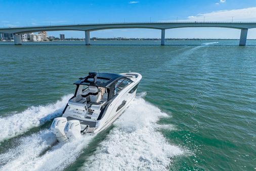 Sea Ray 370 Sundancer Outboard image