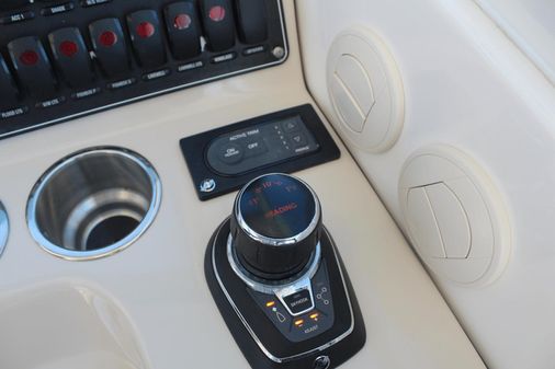 Boston Whaler 345 Conquest image