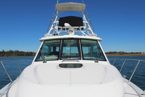 Boston Whaler 345 Conquest image