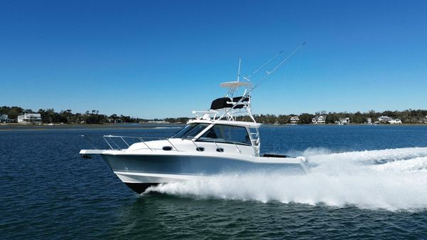 Boston Whaler 345 Conquest 