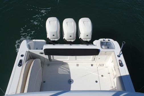 Boston Whaler 345 Conquest image