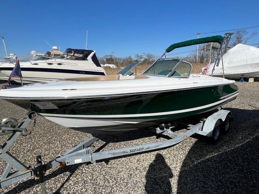 Chris-Craft Launch 22 - main image