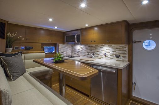 Outer-reef-yachts 860-DBMY image