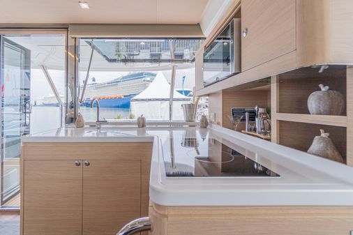 Aquila 44 Yacht image