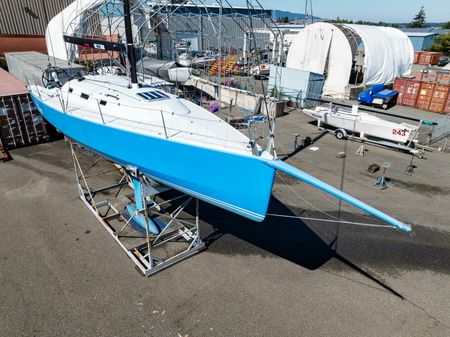 Offshore Racing Betts Boats Riptide 41 image