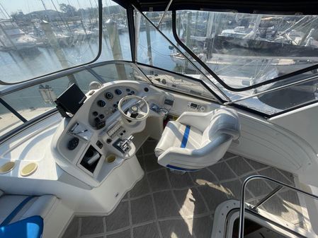 Cruisers-yachts 3650-MOTORYACHT image